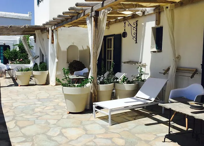 & Rania 3* Mykonos Town