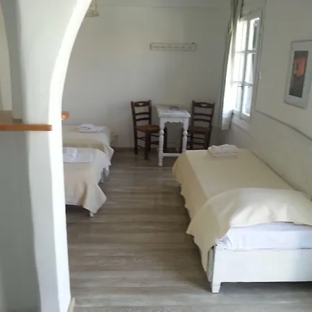 Apartahotel Studios&suites Rania 3*