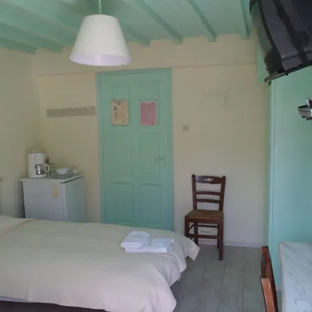 Studios&suites Rania 3*