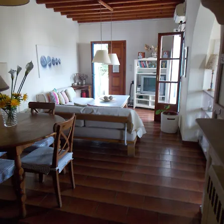 Studios&suites Rania Mykonos Town