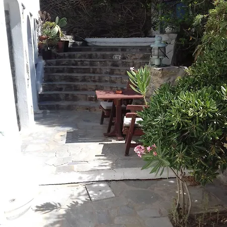 Studios&suites Rania 3*