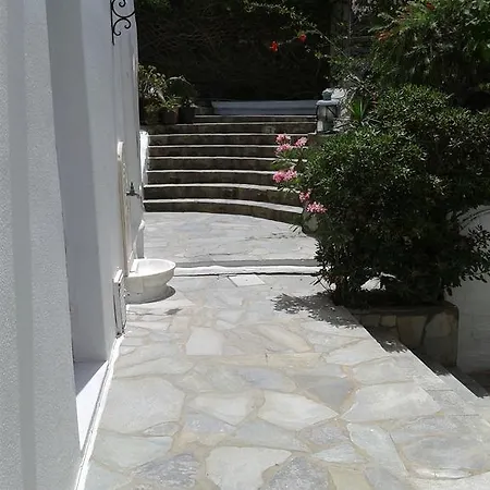& Rania Mykonos Town