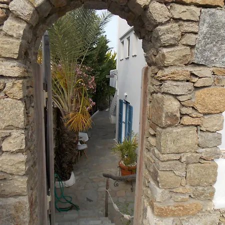 & Rania 아파트호텔